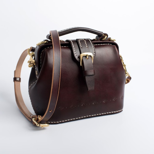 20%OFF!！がま口バッグ 手作りのレザーショルダーバッグ
