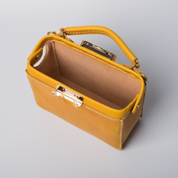 ダレスタイプ 小型 がま口バッグ 本革手作りのレザーショルダーバッグ 手染め / 総手縫い　手持ち 肩掛け 2WAY 鞄 7枚目の画像