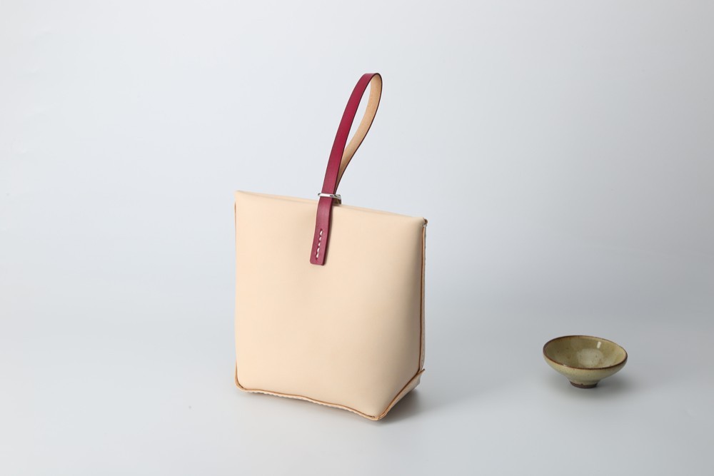 【切線派】本革バッグ手作りの　ミニレザートートバッグ リストレット レザールバッグ総手縫い　手持ち