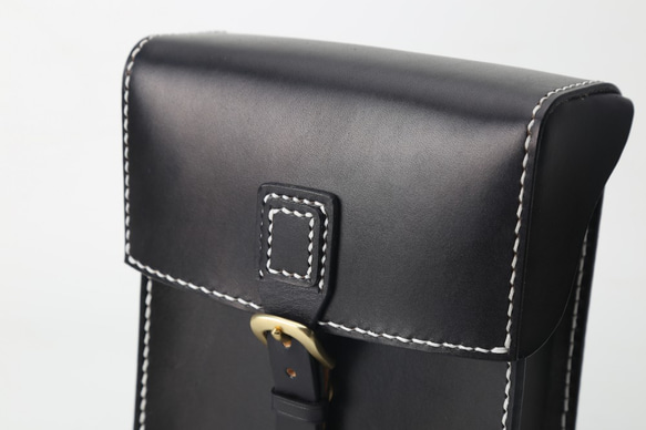 【名入れ・選べるステッチ】本革手作りのレザーショルダーバッグ                                     ★【切線派】バッグの手作り製法映画★立体的な構造をしたクラ LW1263988690(9750円)