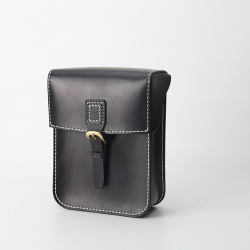 VINTAGE リアルレザー ショルダーバッグ ハンドツイスト VINTAGE リアルレザー ショルダーバッグ ハンドツイスト