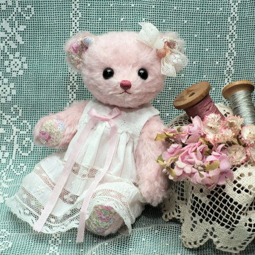 ふんわりピンク色のモヘア製テディベア ぬいぐるみ U.P.Bear