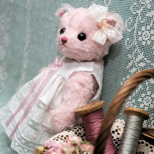 ふんわりピンク色のモヘア製テディベア ぬいぐるみ U.P.Bear