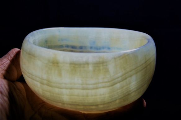 抹茶茶碗　輝夜（かぐや）天然石オニックスの茶碗　　彫刻家による手彫りの器 4枚目の画像