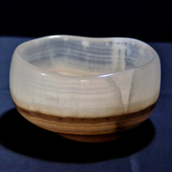 石の器 蓋つき小箱 大切なものを入れる箱 天然石オニックスを使い彫り