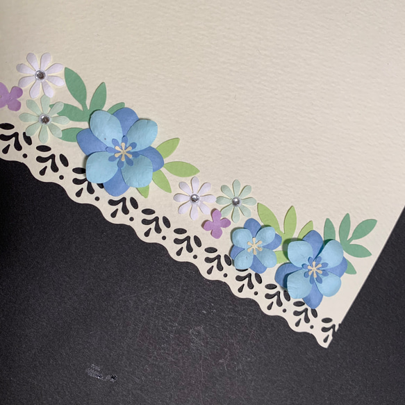 ブルーのお花のカード（A4サイズ） 4枚目の画像
