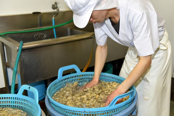 『桑名の殿様しぐれで茶々漬け♪』で有名な蛤のしぐれ煮です！瑞宝たまりで炊いた蛤はさっぱりとした甘辛さと濃厚な味が特徴です 3枚目の画像