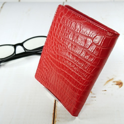 ★１点物★　クロコダイル　正方形　財布 【送料無料】牛革　牛皮　レザー　赤　二つ折り 3枚目の画像