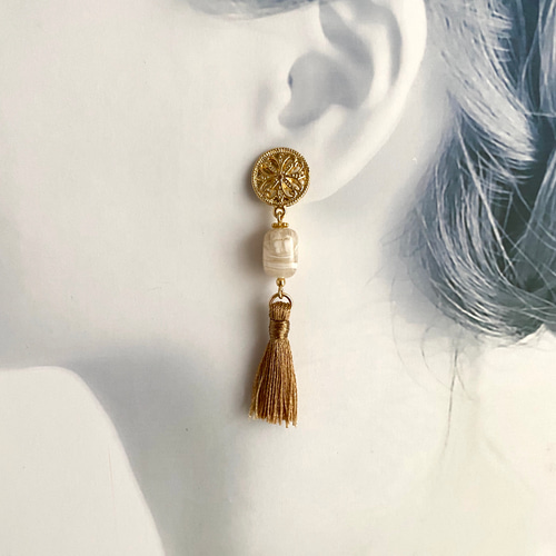 ビンテージゴールド&タッセル イヤリング/ピアス イヤリング ビンテージゴールド&タッセル イヤリング/ピアス イヤリング