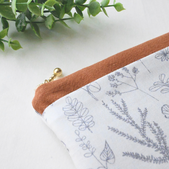 ﾎﾟｹｯﾄﾃｨｯｼｭ入れ付き❤︎ぺたんこﾌｧｽﾅｰﾎﾟｰﾁ［leaf柄］【7】ﾚﾝｶﾞ色/ﾏｽｸﾎﾟｰﾁ/通帳ｹｰｽ 2枚目の画像