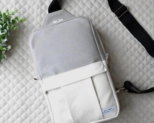 激レア 未使用 旧一澤帆布 ショルダーバッグ アイスグレー バッグ 帆布 S-09 小 | 製品詳細 | 一澤信三郎帆布