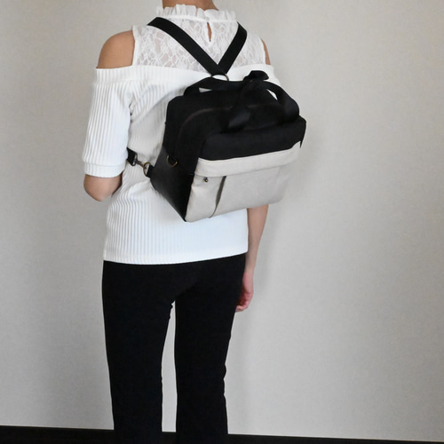 色が選べる♡シックな大人のリュックサック［横型］［内布付き］/斜め