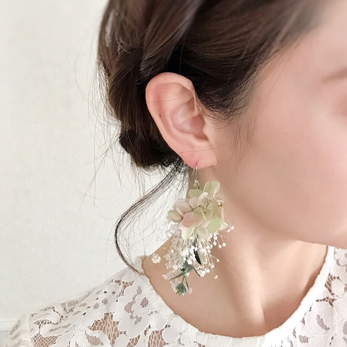 薔薇ピアス∗*゜/プリザーブドフラワー