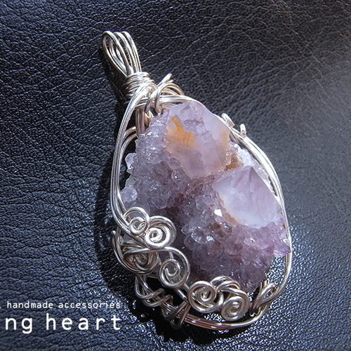 南アフリカ産カクタスクォーツ（アメジスト）ワイヤーペンダントトップ