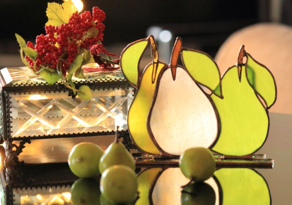 ハンドメイドのステンドグラス　フランスの風 フランスのステンドグラスとステンドグラス体験✨｜西片音楽教室