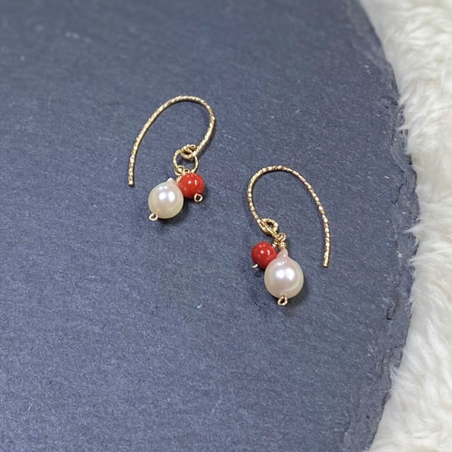 国産真珠とサルディーニャ珊瑚のピアス ピアス（フック・チェーン 