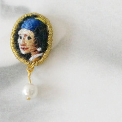 刺繍ピアス／フェルメール 真珠の耳飾りの少女 1枚目の画像