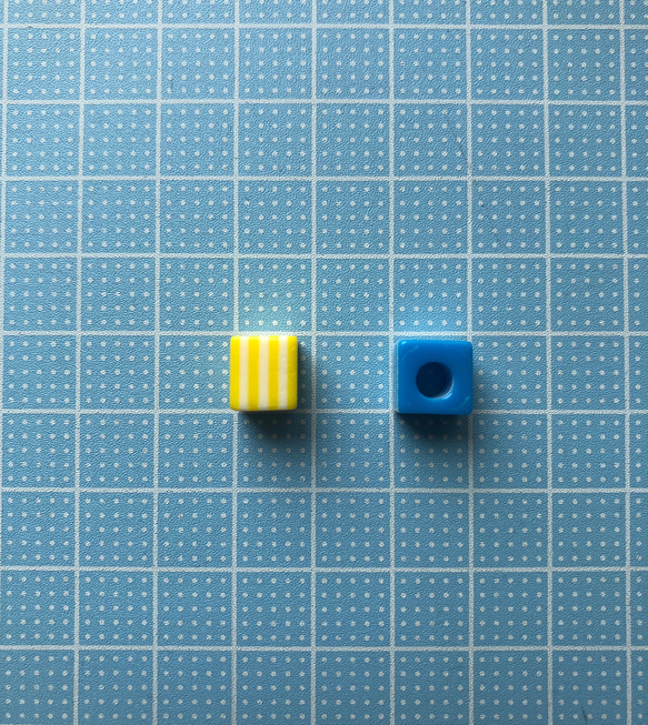 キューブ型　ヘアゴム用アクセントパーツランダムセット 3枚目の画像