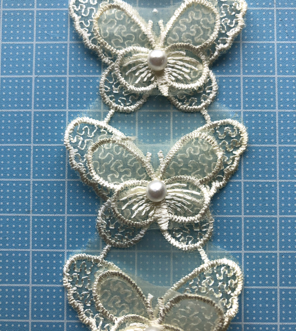 蝶々モチーフ　オーガンジーパーツ15個セット(イエロー) 3枚目の画像