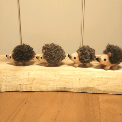 ハリネズミ 羊毛フェルト 茶色直毛 羊毛フェルト futaba 通販 7537408