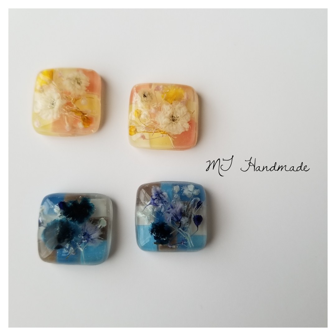 ノンホールピアス ゴールド シンプル  ハンドメイド かすみ草