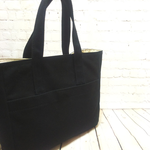 【オーダー品】トートバッグ　巾着バッグ　ドリンクホルダー ドリンクホルダー付き 》 フロントポケット トートバッグ ☆ 黒