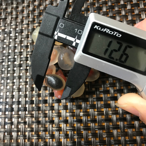 ゴビ石−1242 ゴビ瑪瑙 彫刻物セット ハンドメイドパーツ