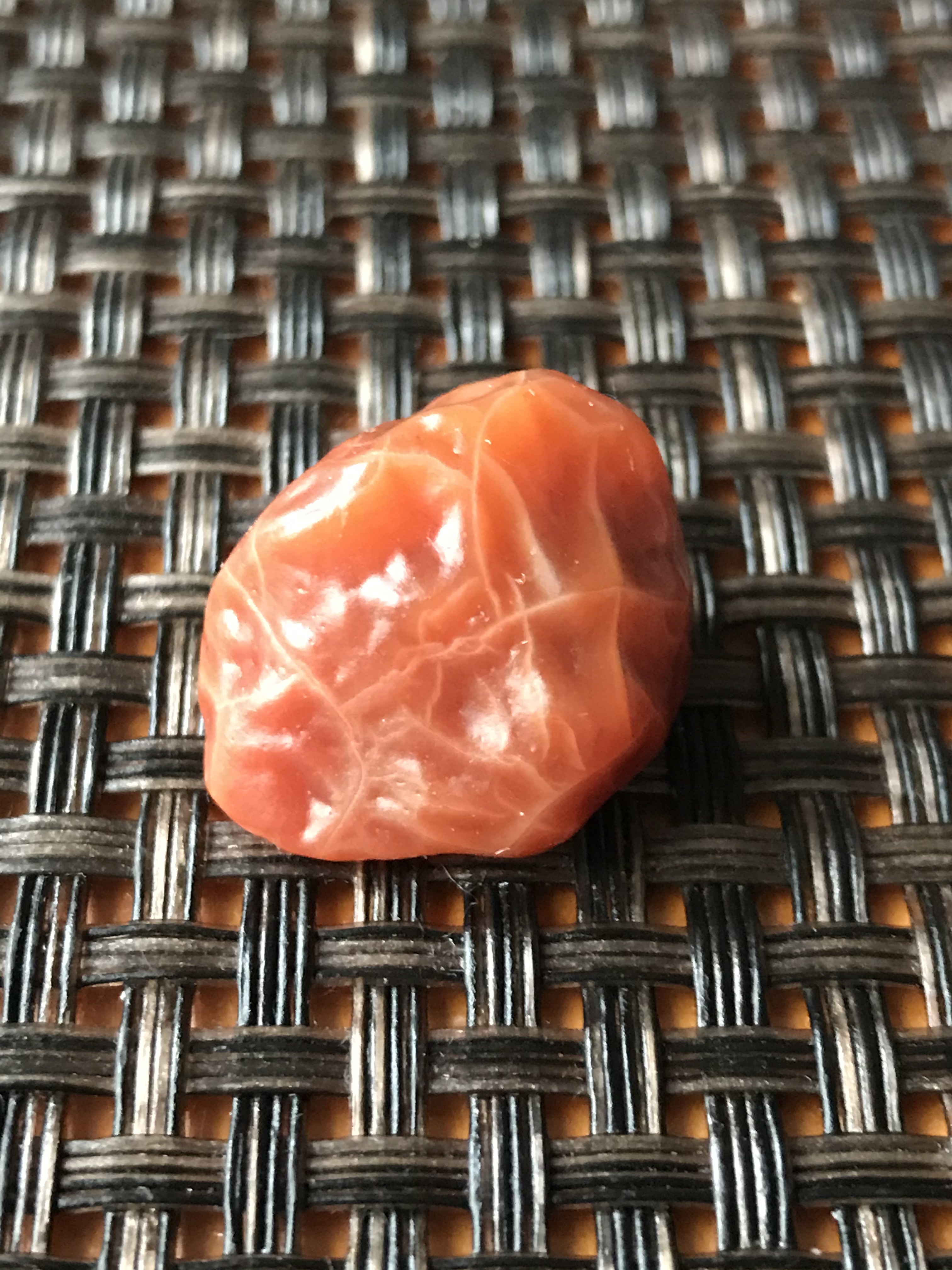 ゴビ石-395  ゴビ瑪瑙　原石　血脈