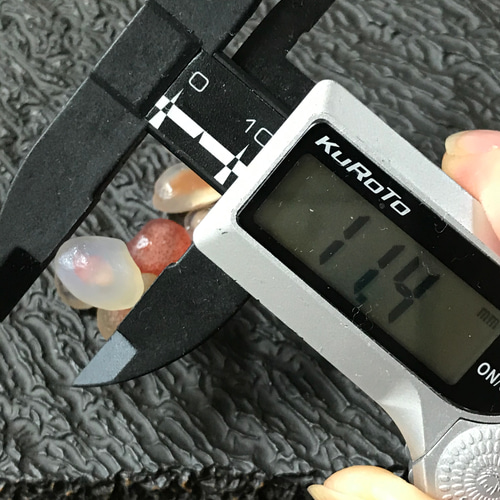 ゴビ石− ゴビ瑪瑙 原石 天然石 KIKI 通販 10938511｜Creema(クリーマ