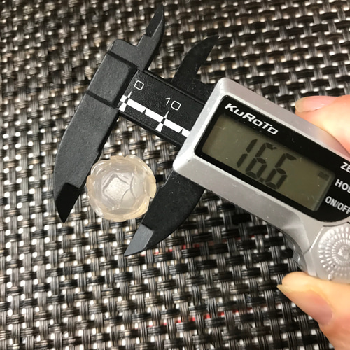 ゴビ石−505 ゴビ瑪瑙 手彫り 花 ペンダントトップ KIKI 通販｜Creema 
