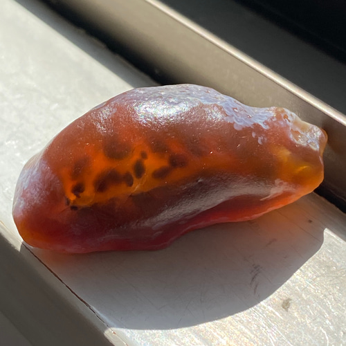 ゴビ石−528 ゴビ瑪瑙　原石　ヒョウ柄　激レア　琥珀色 ゴビ石−528 ゴビ瑪瑙 原石 ヒョウ柄 激レア その他置物 KIKI