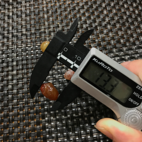 ゴビ石−574 ゴビ瑪瑙 原石 地表 血脈 天然石 KIKI 通販｜Creema