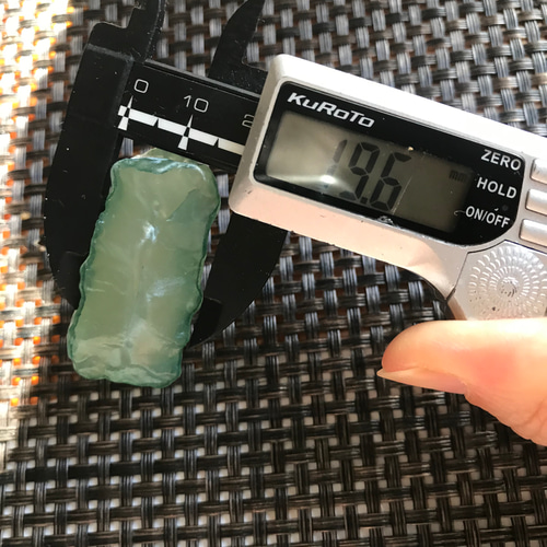 ゴビ石−579 ゴビ瑪瑙 原石 緑 その他置物 KIKI 通販 11721415｜Creema