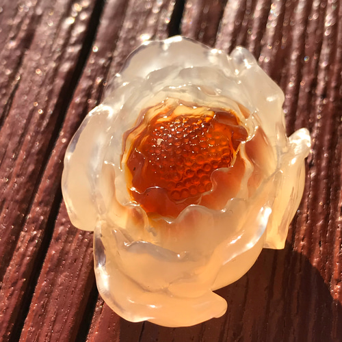 ゴビ石−126 ゴビ瑪瑙　花　手彫り　彫刻　置物 ゴビ石−126 ゴビ瑪瑙花手彫り彫刻置物