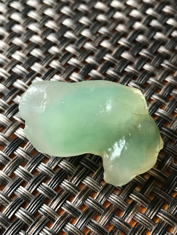 稀少❣️ゴビ石緑草花瑪瑙原石 (残り515g)✨85個 ゴビ石−302 ゴビ瑪瑙 原石 緑 天然石 KIKI 通販 9963830
