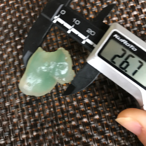 ゴビ石−302 ゴビ瑪瑙 原石 緑 天然石 KIKI 通販 9963830