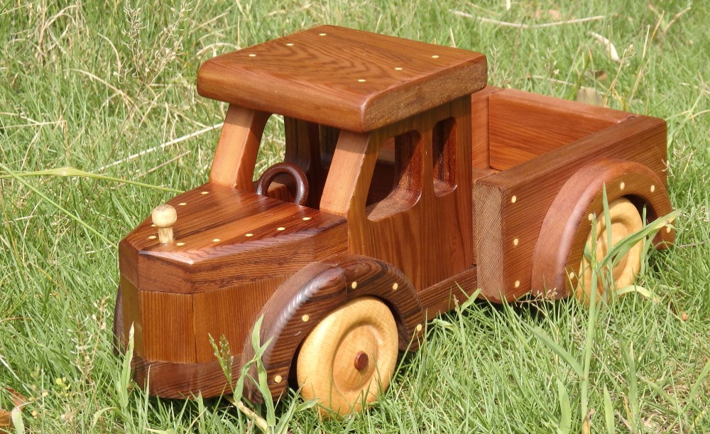 木のおもちゃ 木のトラック おもちゃ・人形 工房salve 通販 6049803