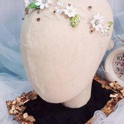 ガーデンスタイル手作り花の花嫁のヘアアクセサリー 1枚目の画像