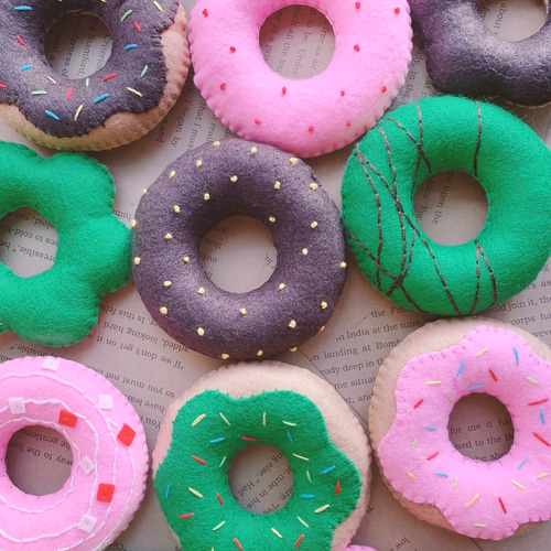 専用 フェルトドーナツ No.805 くまさん40コ 専用 フェルト