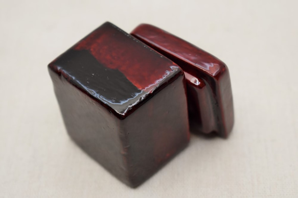 手彫小箱　マホガニー　赤漆黒漆溜塗り 5枚目の画像