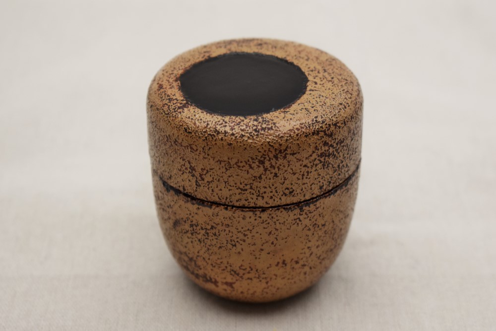 棗　黒石目朱漆白漆研出朱合漆