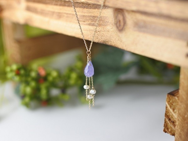 誕生石10Kネックレス✻12月✻タンザナイト☺天然石とパールのハンドメイドジュエリー☺