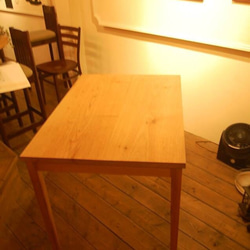 クルミのテーブル 3枚目の画像