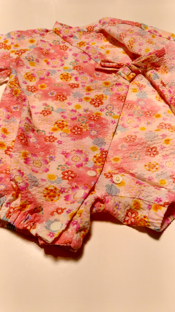 手縫い甚平ロンパース　花柄（８０サイズ） 3枚目の画像