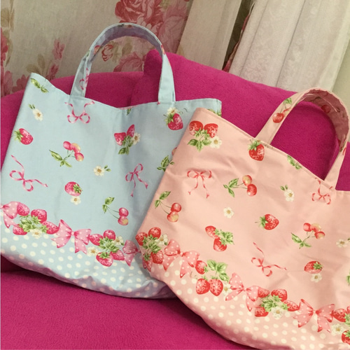 イチゴ柄 レッスンバッグ トートバッグ ハンドメイド 入園準備