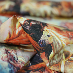 デッドストック馬柄プリント生地 3枚目の画像