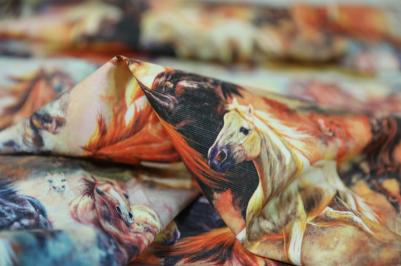 デッドストック馬柄プリント生地 3枚目の画像