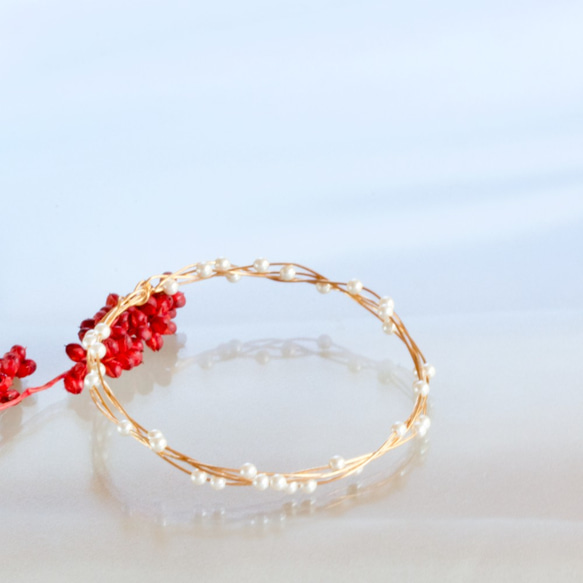 一点もの❤️【受注製作】14kgf Swarovski Pearl Twist Bangle 2枚目の画像