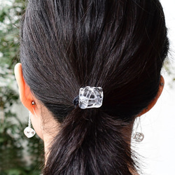 melted ice cube hair accessory 2枚目の画像