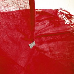 リネン・シングルガーゼのストール　赤 3枚目の画像